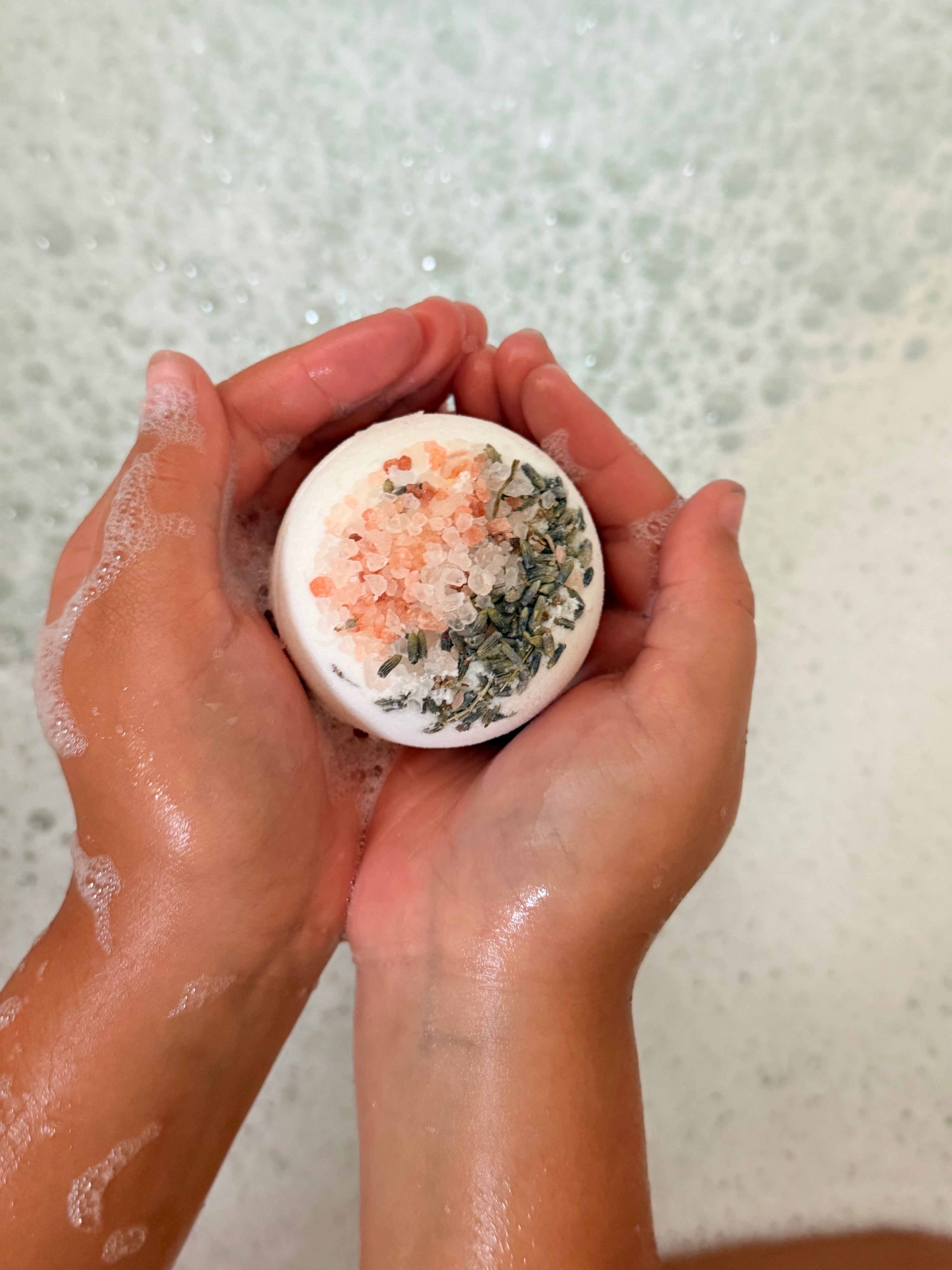 Lavender Dream Bath Bomb